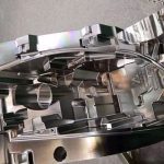 Reasons and solutions for transparent defects in plastic injection molded products